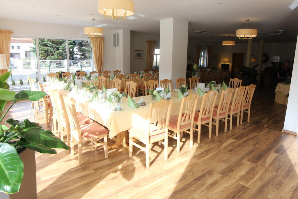 Lindenhof Hotel Thiendorf Ngoại thất bức ảnh